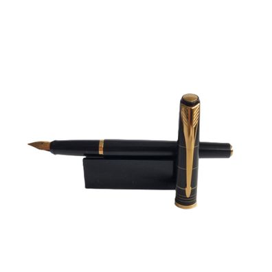 PARKER Füllfederhalter Latitude Silky Black, Feder M