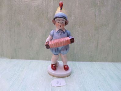 Erphila Germany US-Zone Figur Junge mit Quetschkommode ca17,5cm