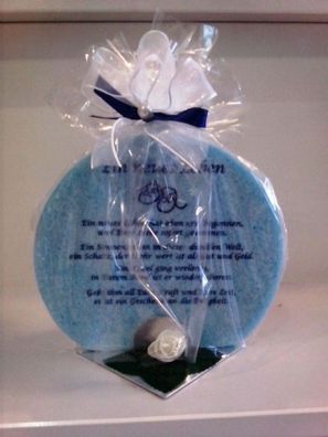 Geschenk Kerze hellblaufarbend zur Taufe fuer ein Jungen 215g Grundpreis 139,30â€?Â¬