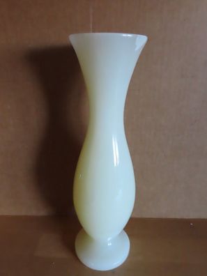 Vase hell Alabaster für kleine Sträuße ca. 26,5 cm H schwer