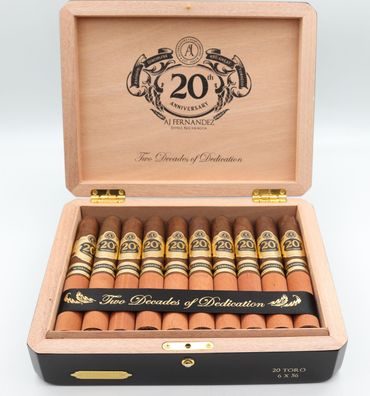 A.J. Fernandez 20th Anniversary - Format: Toro Menge: 1 Zigarre