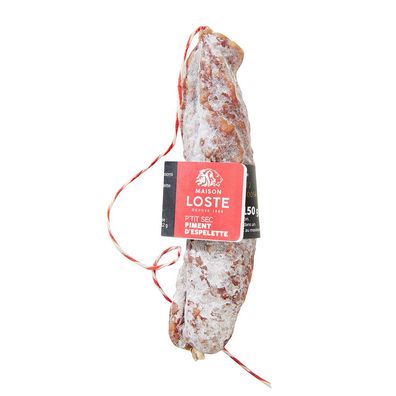 Luftgetrocknete französische Salami mit Piment d'Espelette, im Stück