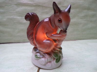alter Rauchverzehrer Porzellan Eichörnchen ca 18cm mit der alten Elektrik