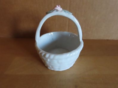 kleines Körbchen weiß Keramik mit rosa Rose auf dem Griff ca. 9 cm H