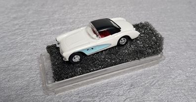 Chevrolet Corvette mit Hardtop weiß Praline