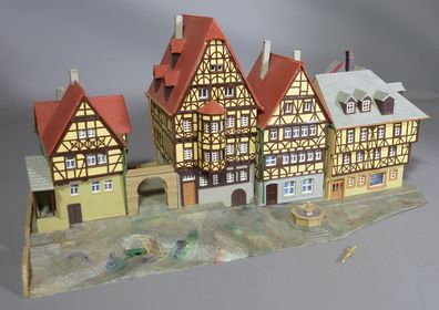Kibri N 73102 Marktplatz Miltenberg Altstadthäuser-Zeile Fachwerkhäuser GEBAUT