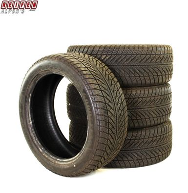 4x 245/45 R18 100V * MO Goodyear Ultragrip 8 Winterreifen