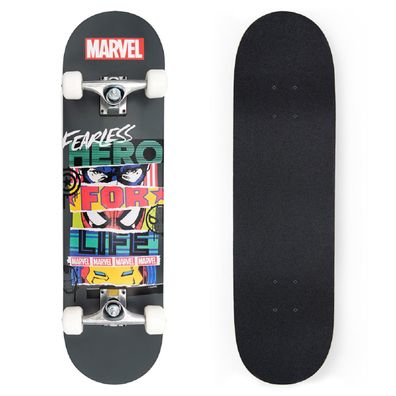 Marvel Fearless Skateboard – Robustes Holzboard mit rutschfestem Deck für sicheren
