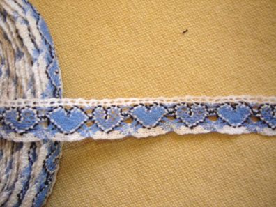 Häkelborte Baumwolle Herzchen blauweiß 2 cm breit je Meter WB160