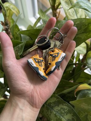 AJ4 Lightning Mini Sneaker Schlüsselanhänger
