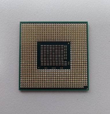 Intel Core i7-2670QM Notebook CPU Prozessor 4-?ore 2.2 GHz PGA988 SR02N