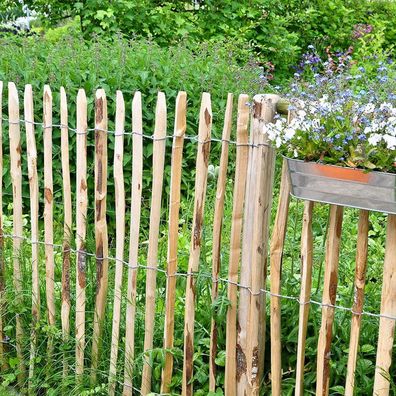 Staketenzaun 0,9x5m Gartenzaun Holzzaun Gartenteichzaun Rollzaun Haselnuss Zaun