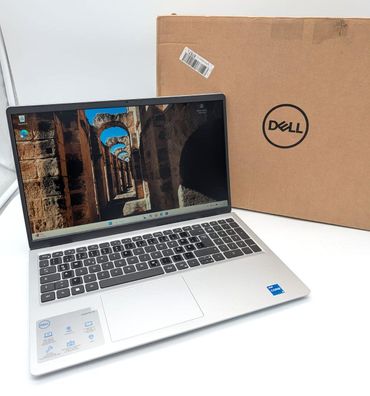 Laptop Dell Inspiron 15 3520 15,6'' FHD 144Hz 500GB SSD i5-1235U 16GB RAM