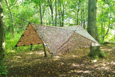 DD Hammocks DD Tarp PRO 3 x 3 m MC Camo mit 21 Fixierungspunkten und Schnallen