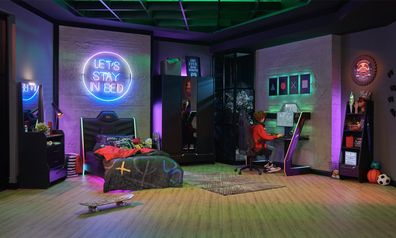 Almila Roox Komplett Set Gaming Zimmer 7-teilig mit LED
