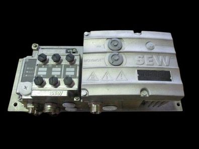 SEW Frequenzumrichter 0103-221-1-00 Eurodrive Movitrac