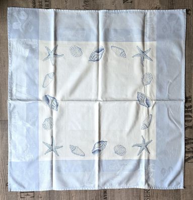 handbestickte Mitteldecke "Muschel" - echte Handarbeit!