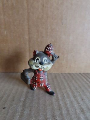 Figur kleiner Hamster mit Latzhose und Hut Diolen ca. 5,2 cm H (Setzkasten)