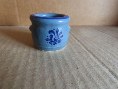 Figur kleiner Buttertopf blau mit Muster ca. 3,2 cm H (Setzkasten/Puppenhaus)