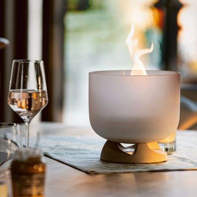 QFlame Quarz Ethanol Tischkamin mit Beton Sockel