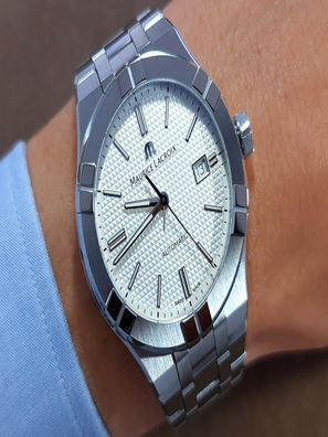 Maurice Lacroix – Mann – AI6008-SS002-130-1 – Aikon 42 mm silbernes Zifferblatt; Stah