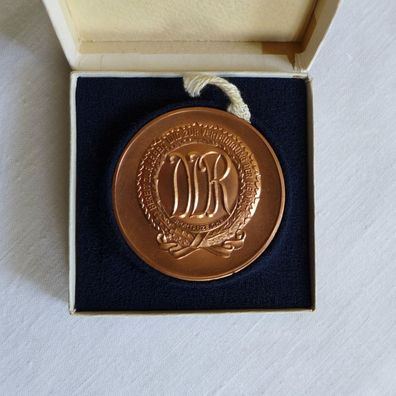 DDR Medaille Sportabzeichen, Bereit zur Arbeit und zur Verteidigung der Heimat,1957
