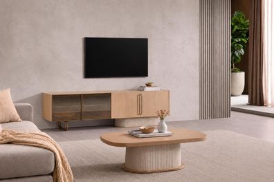 Elegantes Wohnzimmer Set mit TV-Lowboard und Couchtisch Design