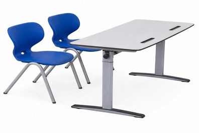 Ergonomisches Schulbank-Set mit verstellbarer Höhe und blauen Stühlen