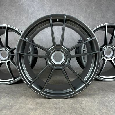 Porsche 992 Turbo S Felgen 20 + 21" Original Zentralverschluß ZV 992044602BA OB5