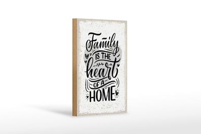 Holzschild Family is the heart of a home, 4 versch Größen, Spruch