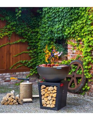 Premium Grill SANTOS und Holzlager