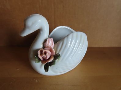 Figur Schwan klein Keramik mit aufgesetzten Rosen Übertopf? ca.8 cm H