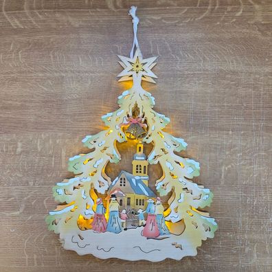 LED Holzhänger Weihnachtsbaum mit Kirche Batteriebetrieb 35x27,5cm innen 004-43