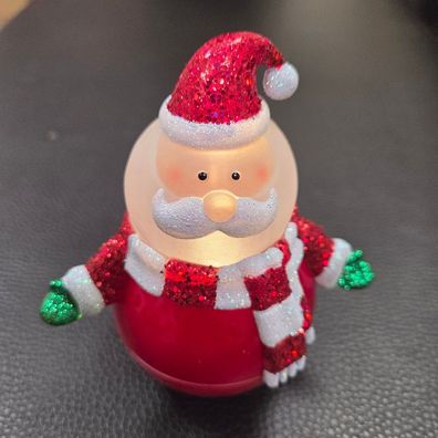 LED Figur pendelnder Weihnachtsmann 12x10cm 990-40