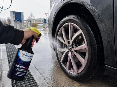 Unikum Powergel Felgenreiniger/ Flugrostentferner mit Sprühkopf 1 L