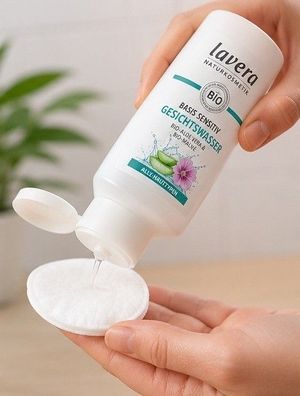 lavera Basis Sensitiv Mildes Gesichtswasser 200 ml Aloe Vera vegan