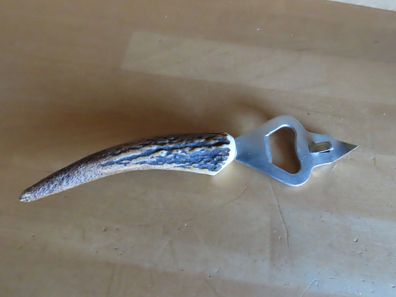 Flaschenöffner Öffner für Kronenkorken Metall mit Rehgeweih als Griff