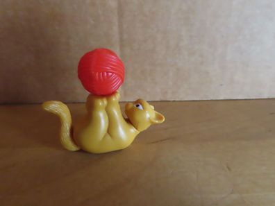 Figur Katze mit rotem Wollknäuel Verspielte Haustiere 1998 ca. 3,8 cm H Ferrero
