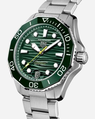 Tag Heuer - WBP5116. BA0013 - TAG Heuer Aquaracer Professional 300 Date