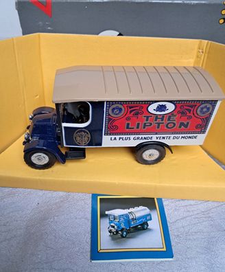 Renault Van - The Lipton - Corgi Classics