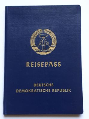 DDR Reisepass Ausstellungsjahr 1968 Berlin männlich