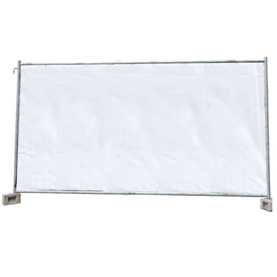 Weiße Bauzaunplane 1,76x3,41m aus PE, 160g/m²
