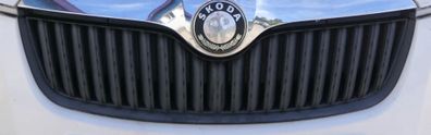 Skdoa Fabia 5J Roomster Kühlergrill Grill 5J0853668 original schwarz