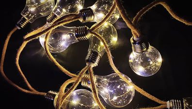 Kette Strend Pro Solar Bulb, 10x LED, Glühbirnenform, Solar, L-3,8 m