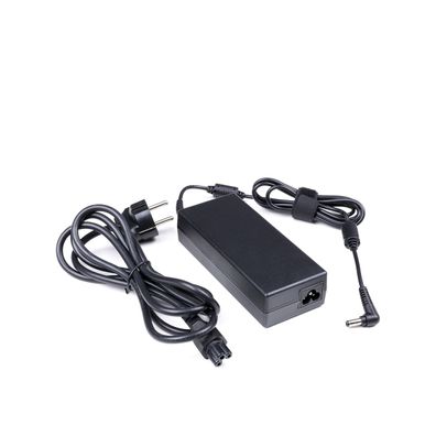 Shuttle PE120 - Netzteil, 120 Watt, Ausgang: 19V DC, max. 6.32 A fanless