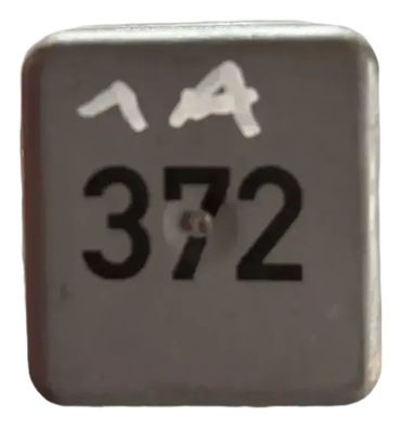 Audi A3 8L Kraftstoffpumpen Relais „372“ 4D0951253