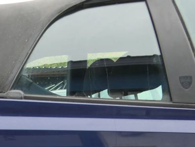 Golf 3 / 4 1E Cabrio hinten rechts Fenster Scheibe Fensterscheibe Seitenscheibe