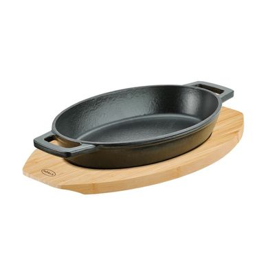 Rösle Servierpfanne Oval Gusseisen emailliert mit Bambusuntersetzer 251171