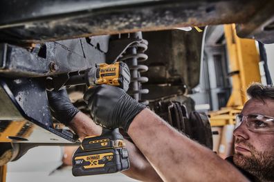 DeWALT Akku-Schlagschrauber, 3/8",18V / 5Ah DCF923P2G-QW"