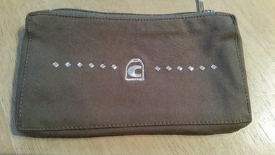 Cavallo Handytasche Molly in taupe aus Microfaser mit Metallapplikation